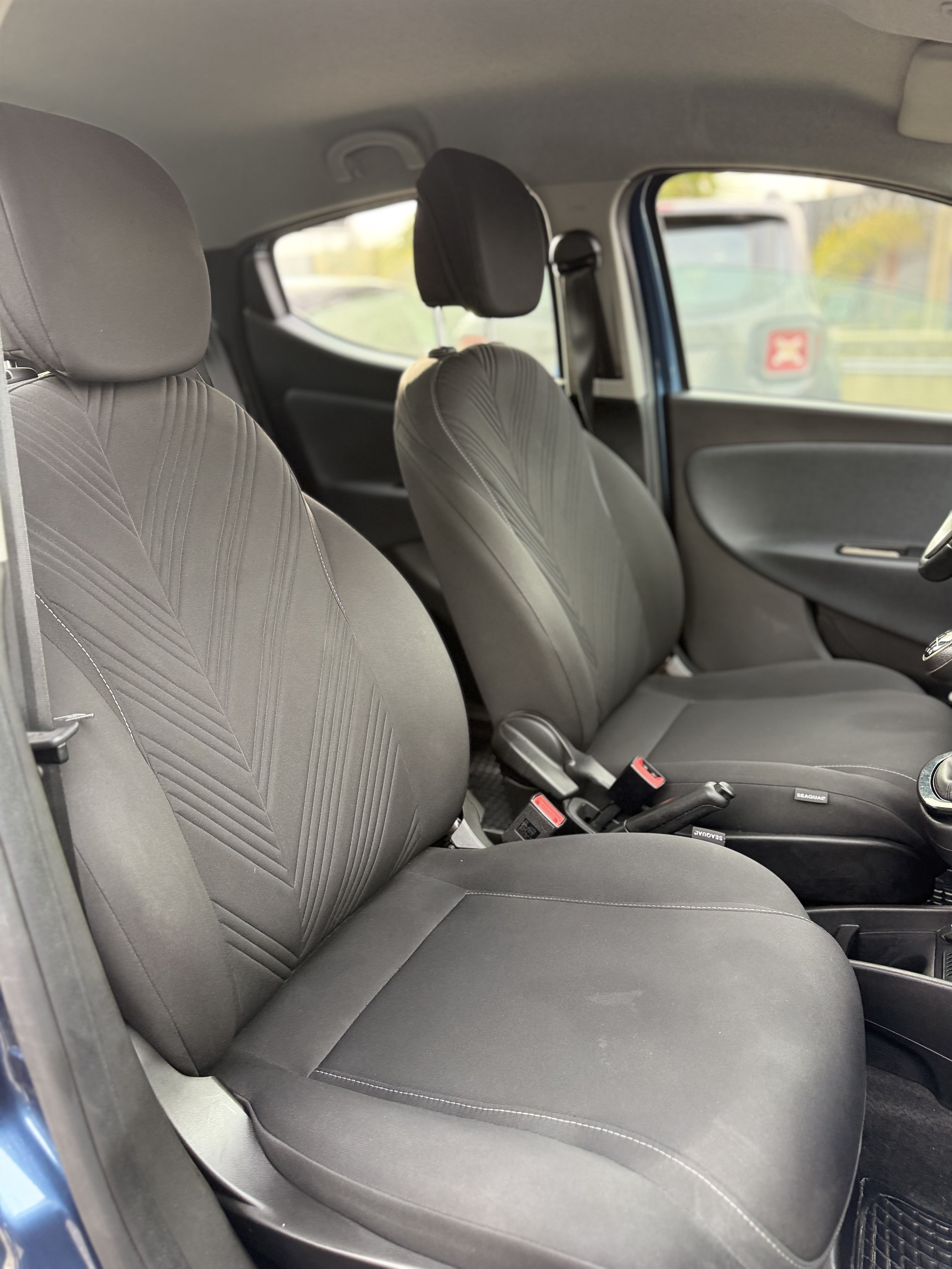 Lancia Ypsilon 1.0 Hybrid Alberta Ferretti
