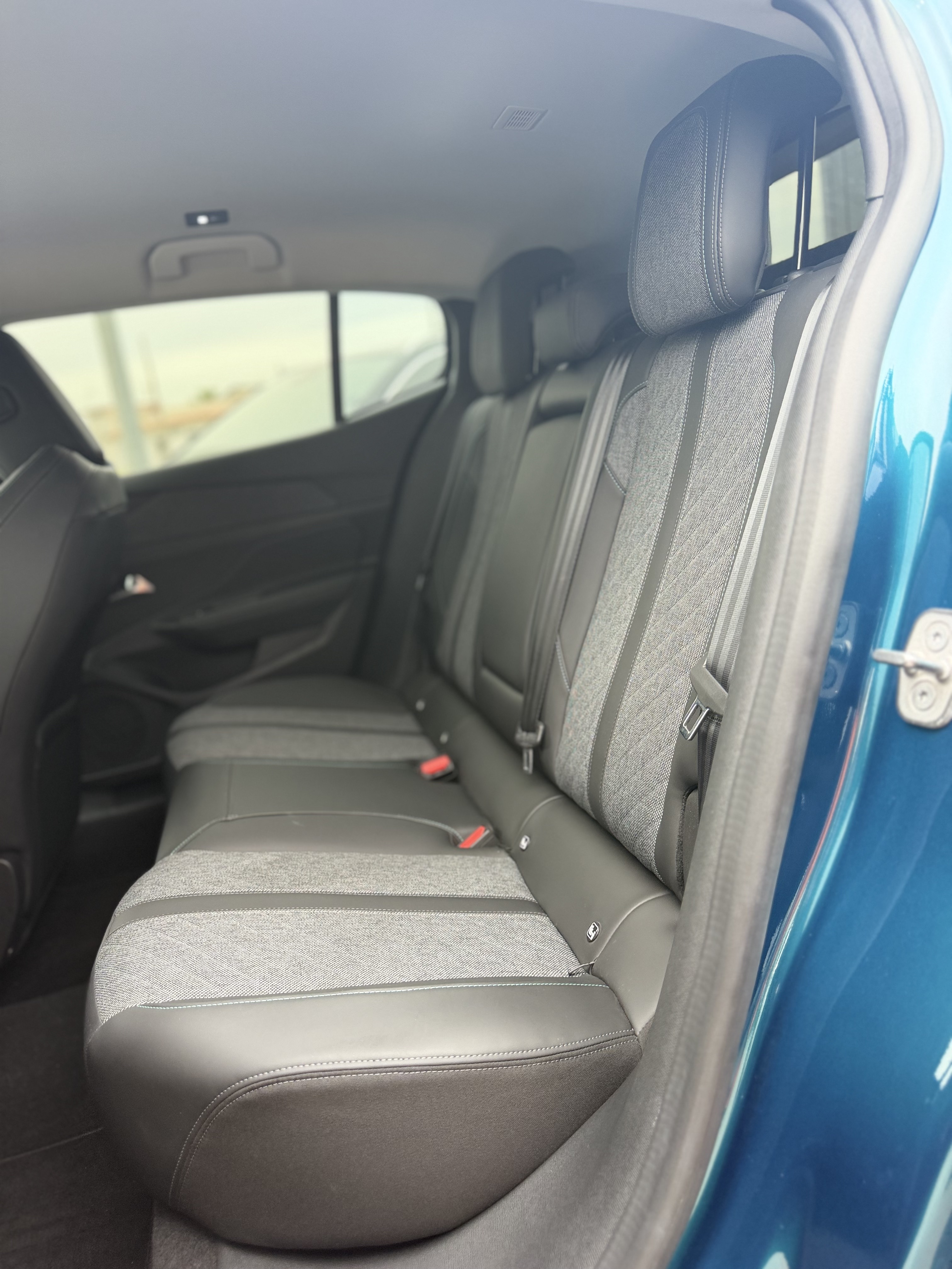 Peugeot 408 1.2 PureTech 131 CV Allure Pack